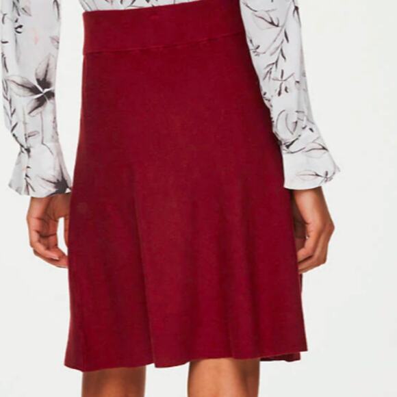 LOFT Crimson Red Sweater Flippy Skirt - Picture 9 of 12